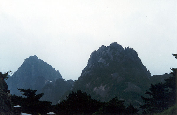 1213ph005