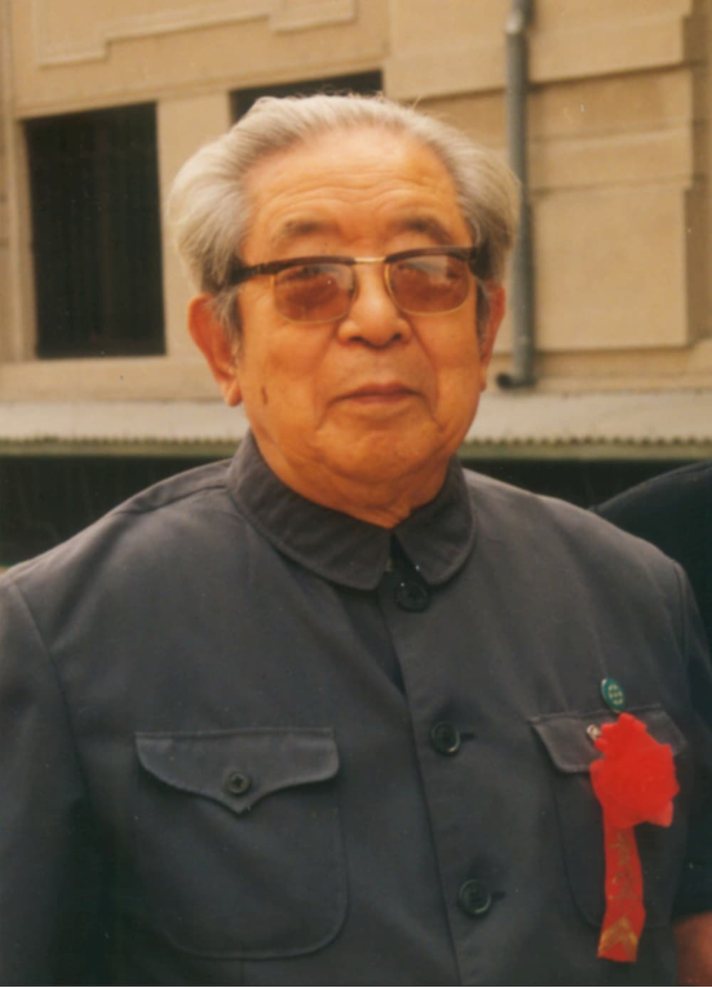 20107phn005_01